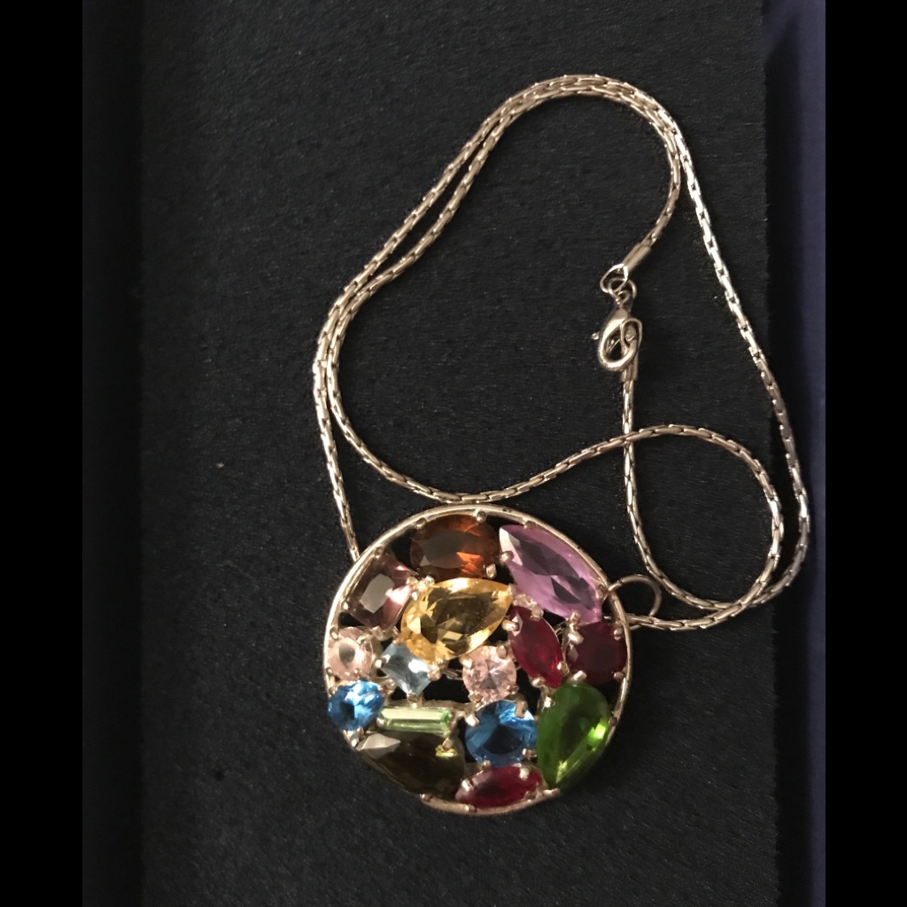 Neckless